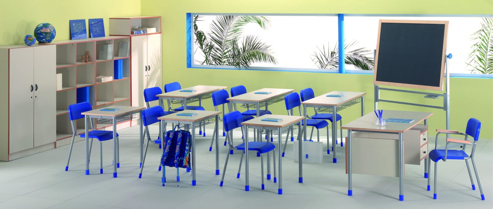 Traditional classroom furniture package